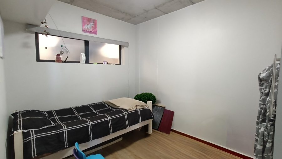 To Let 2 Bedroom Property for Rent in Thornton Western Cape